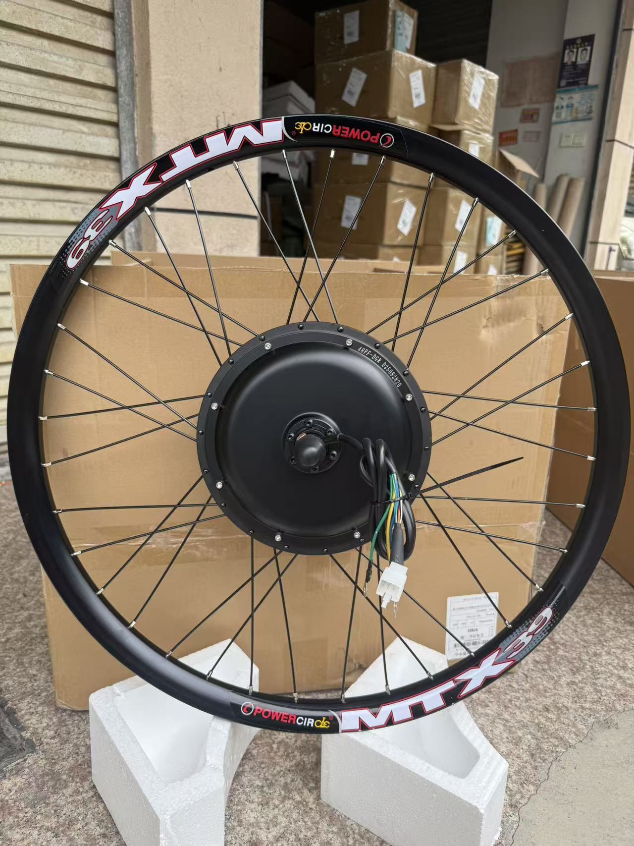 MTX39 48V52V 2000W Electric Bi - Dynamo Hub Front recension och pris